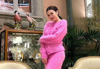 Ерке Есмахан күйеуі мен баласының суретін жариялады