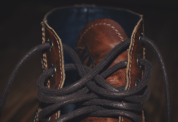 Зимняя обувь: что лучше – синтетика или натуральная кожа