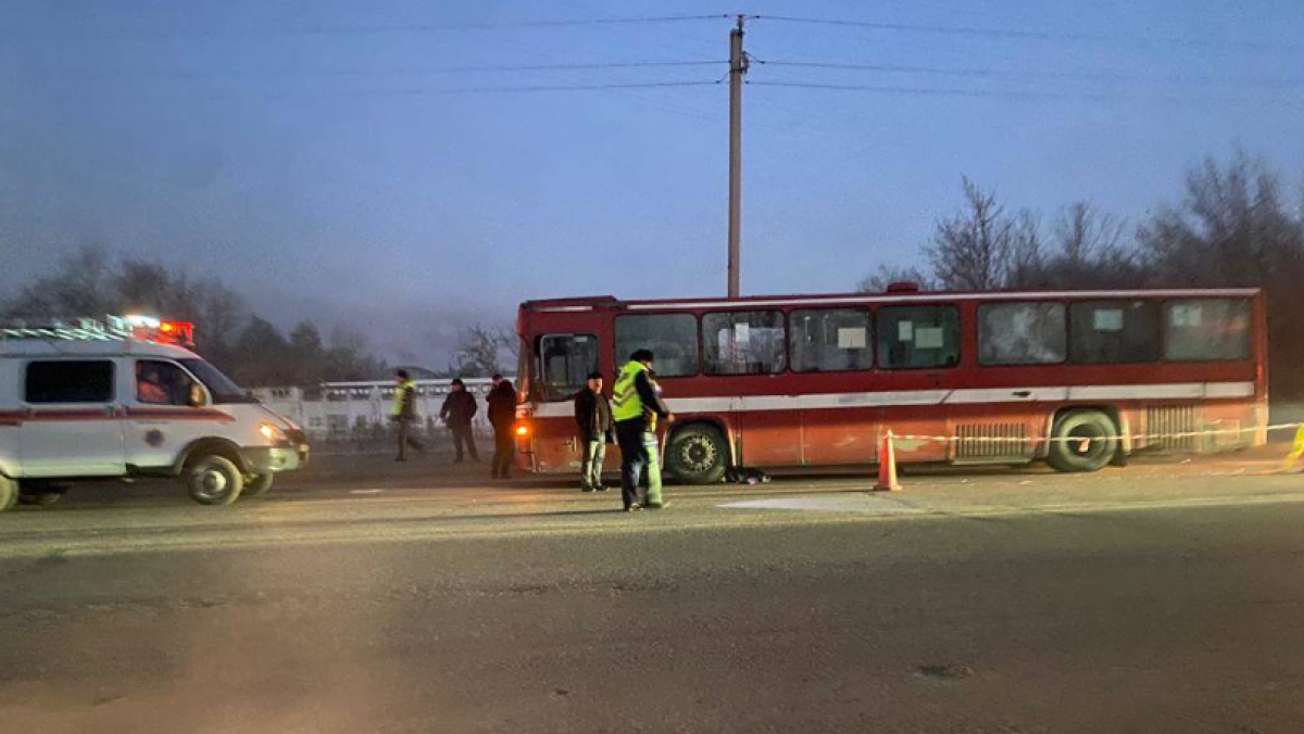 Автобус насмерть сбил женщину в Усть-Каменогорске