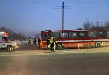 Автобус насмерть сбил женщину в Усть-Каменогорске