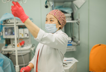 Петропавлда ата-анасы 7 жасар қызын ұрып ауруханаға түсірді