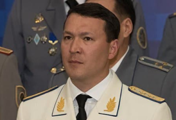Самат Әбіш елден қашып кетпек пе? Бас прокуратура мән-жайды айтты