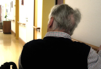 Альцгеймерді бастапқы кезеңде қалай анықтауға болады? Ғалымдар жауап берді