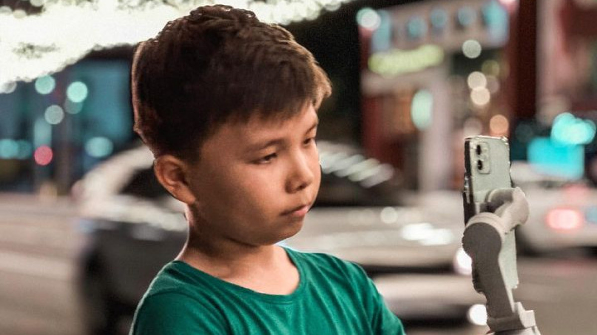 12-летний мальчик из Атырау вдохновляет своими работами