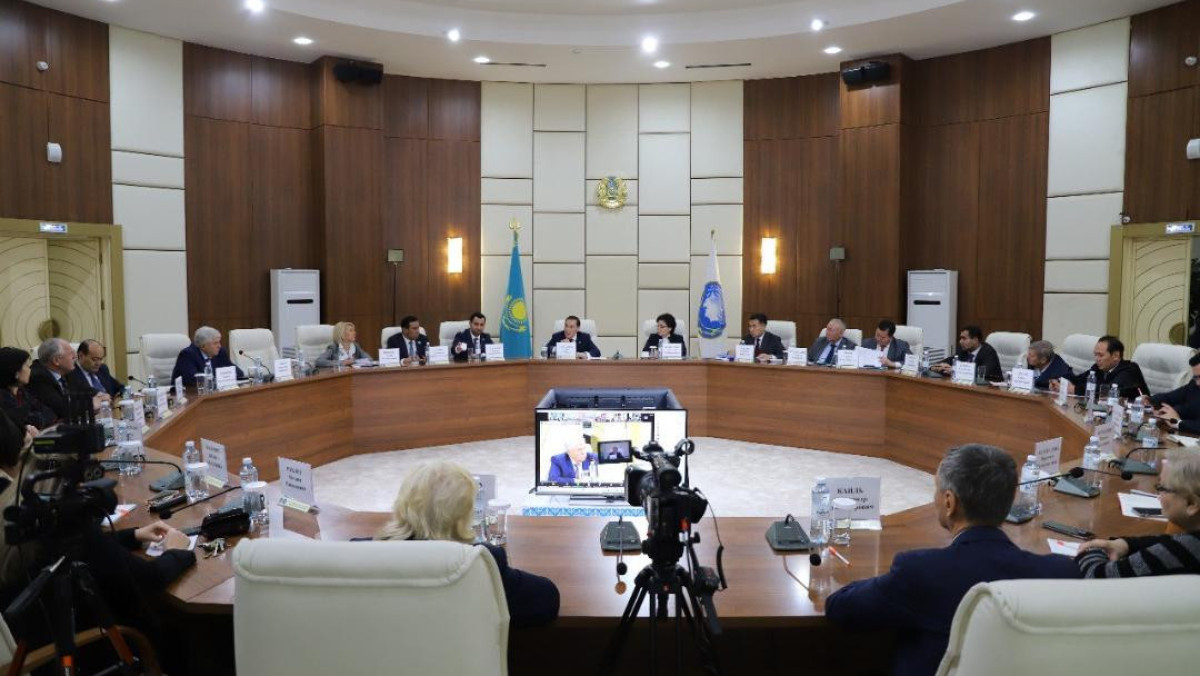 С. Жакупова провела встречу с представителями Ассамблеи народа Казахстана