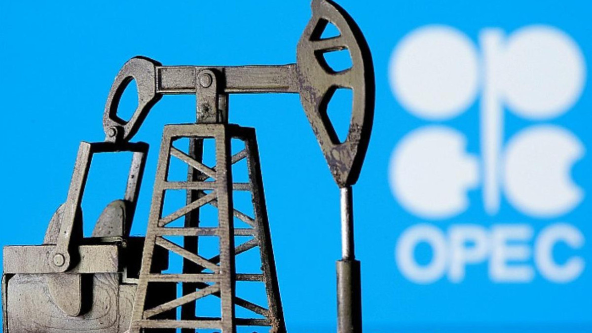 Kazakhstan to cut oil production by 82,000 barrels per day