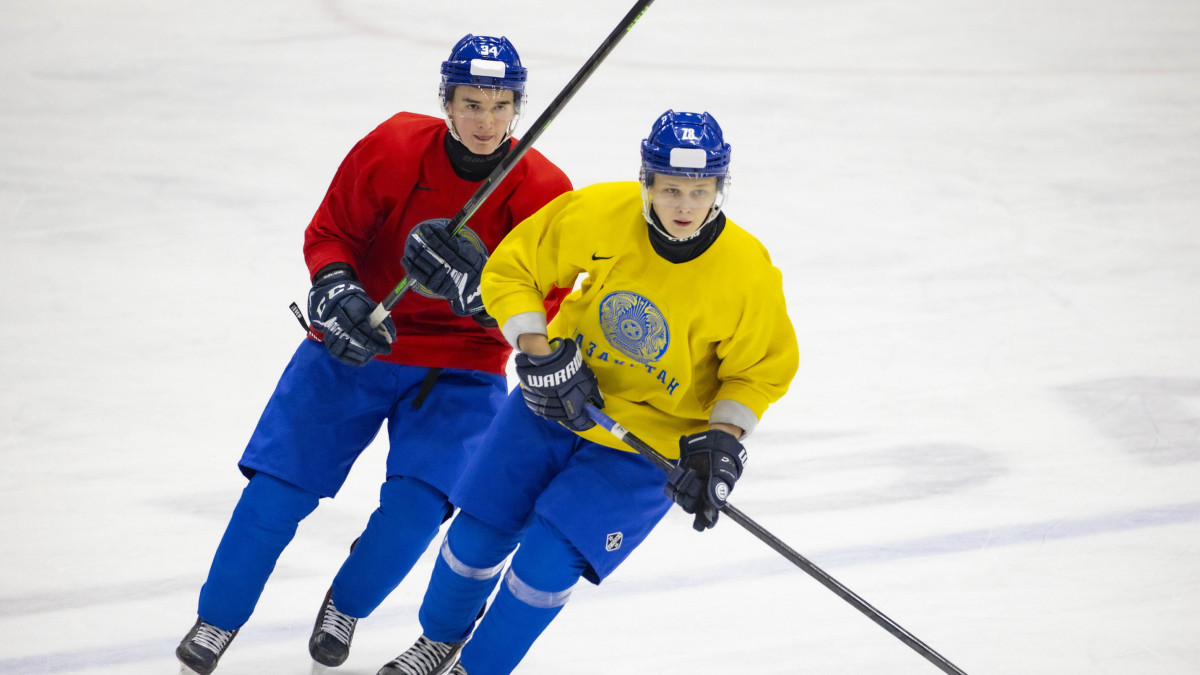 Хоккей: әлем чемпионатына қатысатын жастар құрамасы анықталды