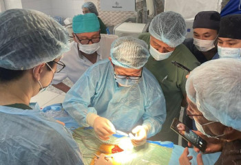 ШҚО нейрохирургтары жұлынға нейростимуляторды имплантаттау тәжірибесін бөлісті