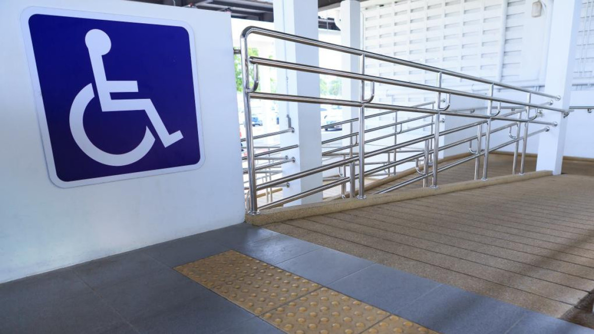 Через специальную карту будут контролировать здания, не приспособленные для людей с инвалидностью