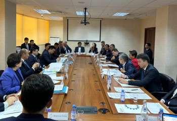 Өнеркәсіп министрі ТМК ірі кәсіпорындарының өкілдерімен кездесті