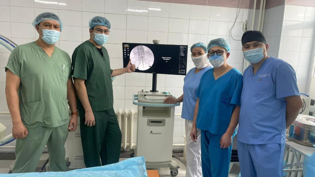 Нейрохирурги ВКО поделились опытом с коллегами из Абайской области