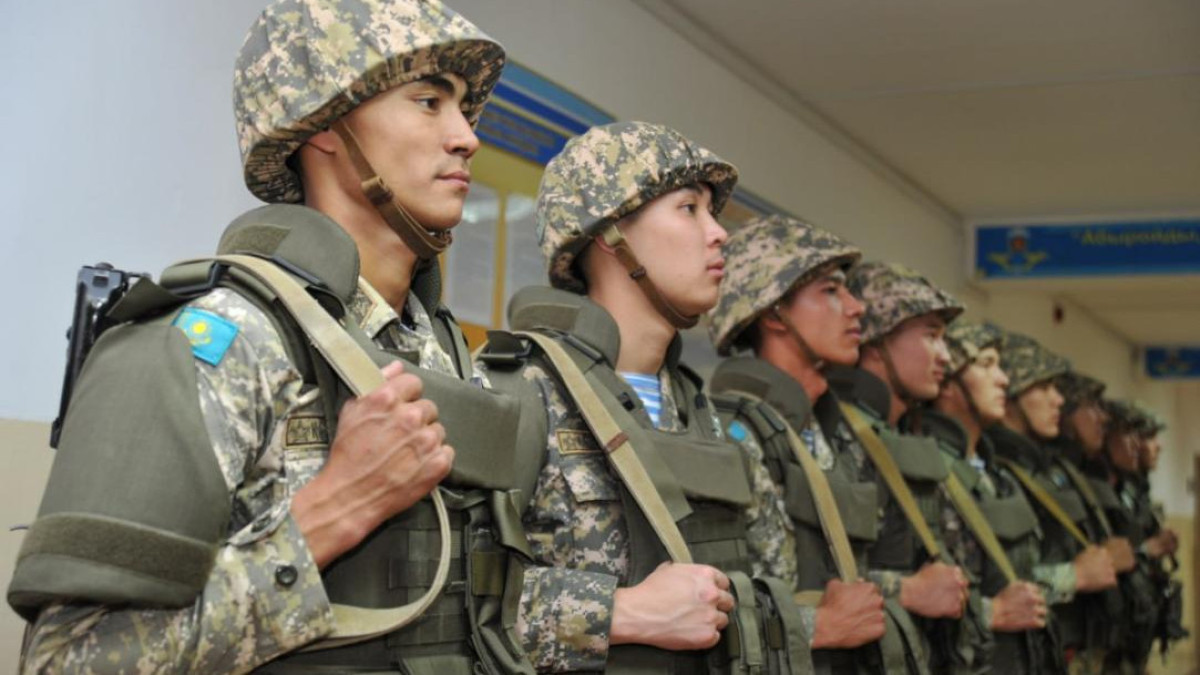 Ряды Вооруженных сил пополнили почти 500 жителей Атырауской области