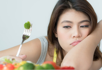 Депрессия кезінде қандай тағам түрлерін тұтыну керек?