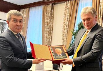 Нурсултан Назарбаев передал Путину свою новую книгу