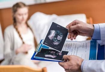 Павлодар облысында 8-сынып оқушысы өгей әкесінен жүкті болған