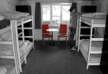 Сколько студентов казахстанских колледжей живут в хостелах