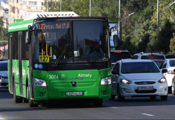 На дорогах Алматы отдадут приоритет общественному транспорту