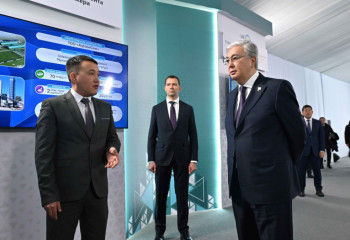 Токаев поручил ускорить решение проблем экологии Актюбинской области