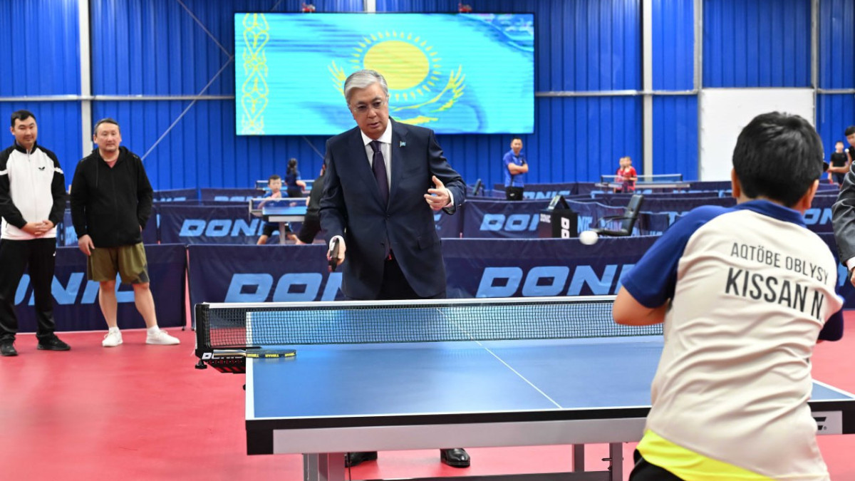 Президент Ақтөбеде үстел теннисі орталығына барды