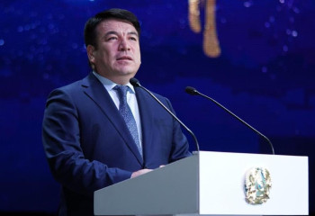 Министр просвещения наградил победителей республиканского конкурса «Лучший педагог»