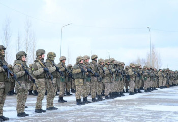 Адам өмірін өрттен арашалап қалған әскери қызметші марапатталды