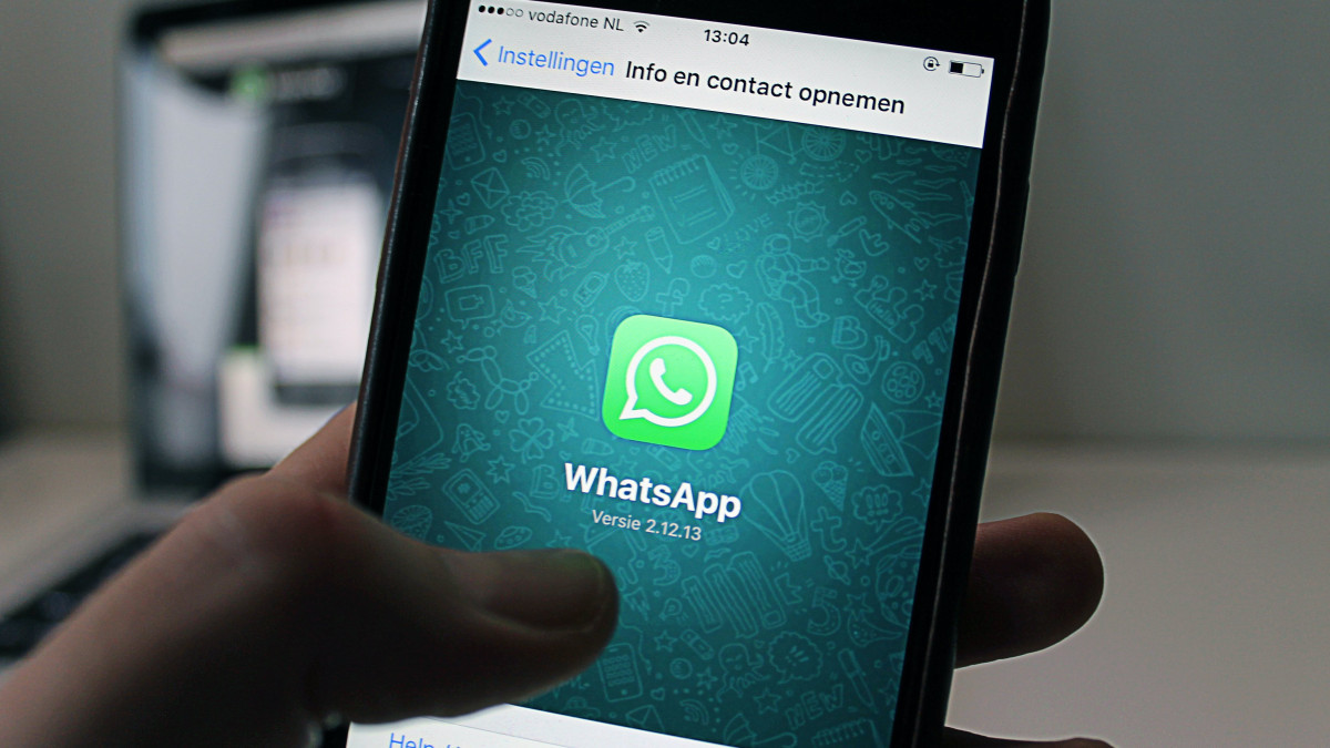Взламывают WhatsApp и просят в долг у друзей - новый вид мошенничества появился в Казахстане