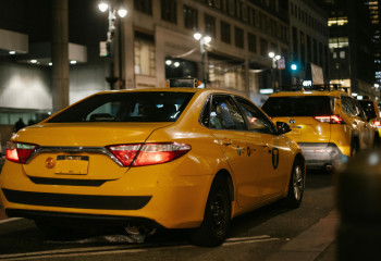 Когда казахстанские таксисты без ИП смогут официально работать через агрегаторы