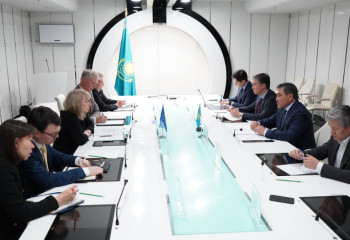 Евросоюз готов взаимодействовать с Казахстаном в вопросах спасения Арала и Каспия