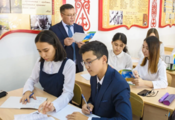 Астанада бірінші ауысымның оқушылары қашықтан оқиды