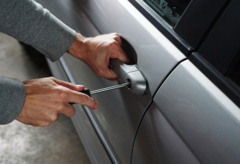 Астанчанин угнал машину и сдал её на металлолом