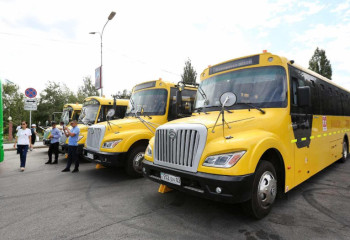 Дополнительно 100 школьных автобусов для школьников Алматы предлагается закупить  в 2024 году
