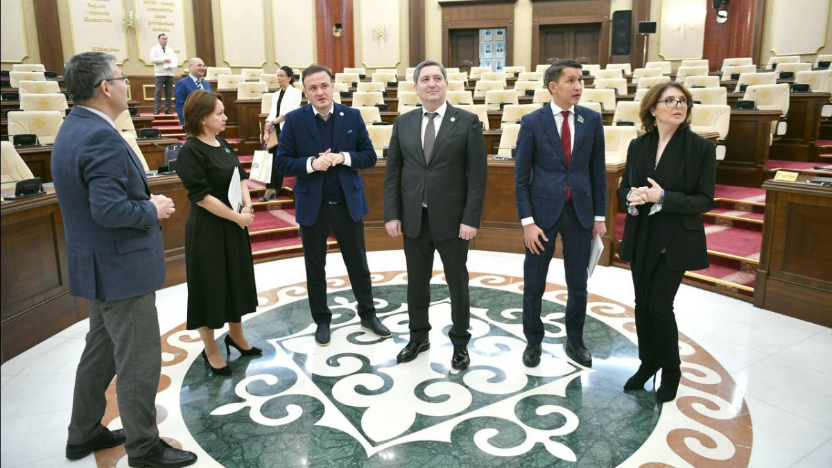  Мәжілістің баспасөз қызметі 