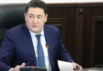 Бывшему акиму Павлодарской области Бакауову отменили приговор