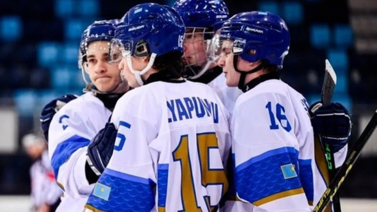 Жастар арасында әлем чемпионатына қатысатын қазақстандық хоккейшілер анықталды