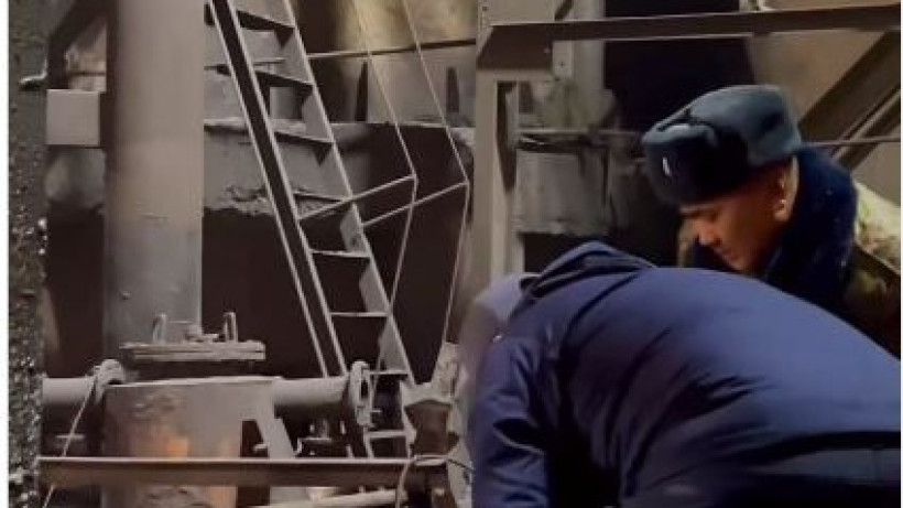  instagram.com/asaiyn.baikhan 