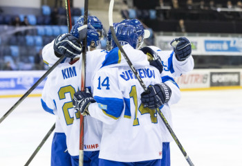 Казахстан успешно стартовал на молодежном чемпионате мира по хоккею