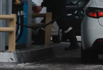 Поставщик ГСМ необоснованно ограничивал продажу бензина и дизеля, его оштрафовали на 500 млн тенге