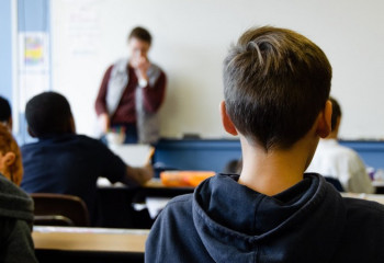 Қызылордада  61 жастағы мұғалім оқушыларға азғындық жасады деген күдікке ілінді