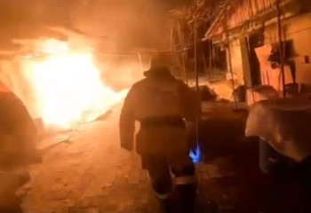 Пять человек спасли из горящего дома в Алматы