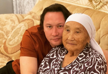 Актер Азамат Сатыбалдының анасы өмірден өтті