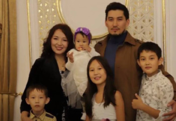 Актер Әділ Ахметов алғаш рет әйелін көрсетті