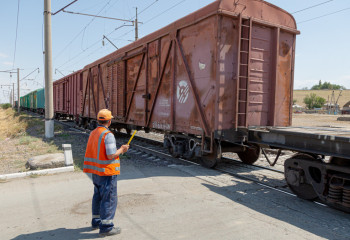 Китай приостановил приём грузов из Казахстана на железной дороге
