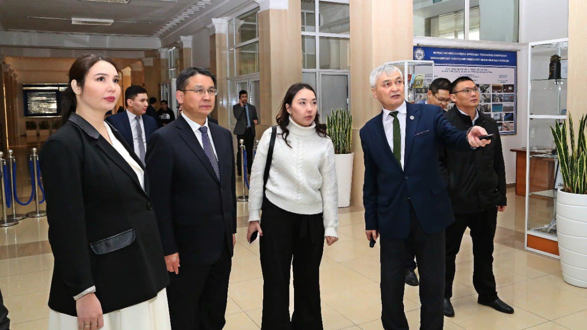 Один из топовых университетов Китая откроет свой филиал на базе казахстанского вуза