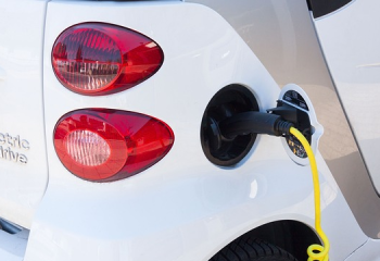 Под видом личных авто в Казахстан ввозят «электрички» для перепродажи