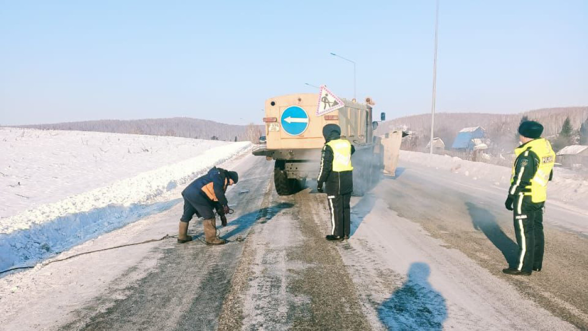 Более двух тысяч граждан спасли от мороза казахстанские полицейские за один день