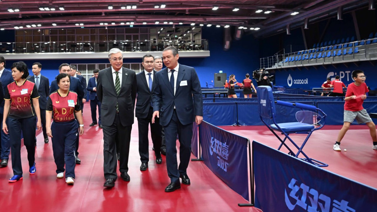 Глава государства посетил центр настольного тенниса в Астане