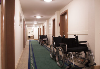 Пилотный проект по реабилитации детей с инвалидностью на дому запущен в Казахстане