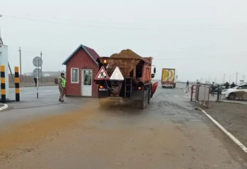 Атыраудан Ресейдің шекарасына дейінгі жолдың бір бөлігі жабылды