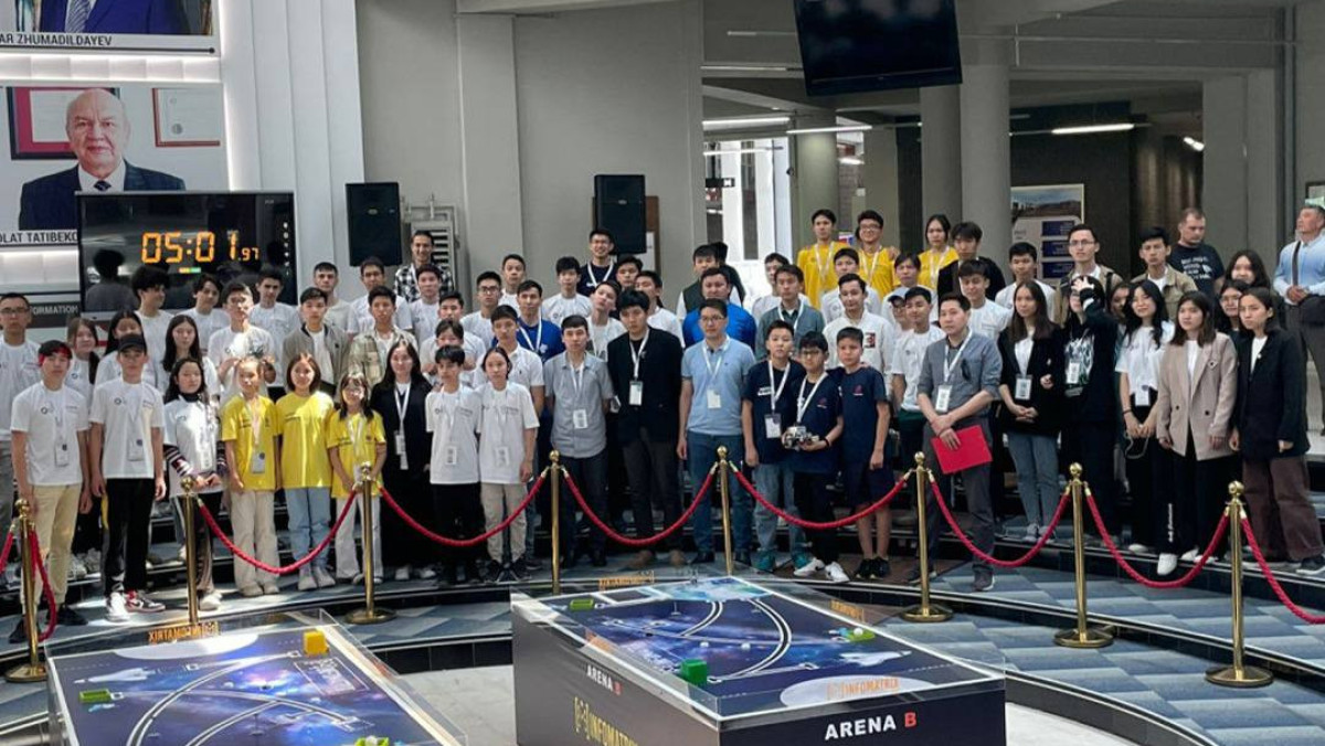 450 школьников примут участие в международном конкурсе компьютерных проектов "INFORMATICS-ASIA"