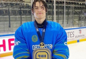 Хоккейден әлем чемпионатында Қазақстан қақпашысы үздік атанды